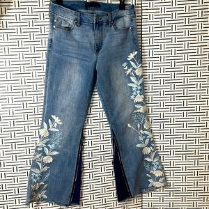 Size 8 LVPL by Liverpool Farrah Super flare embroidered jeans